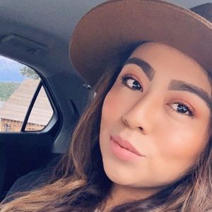 Meet your Posher, Sussette